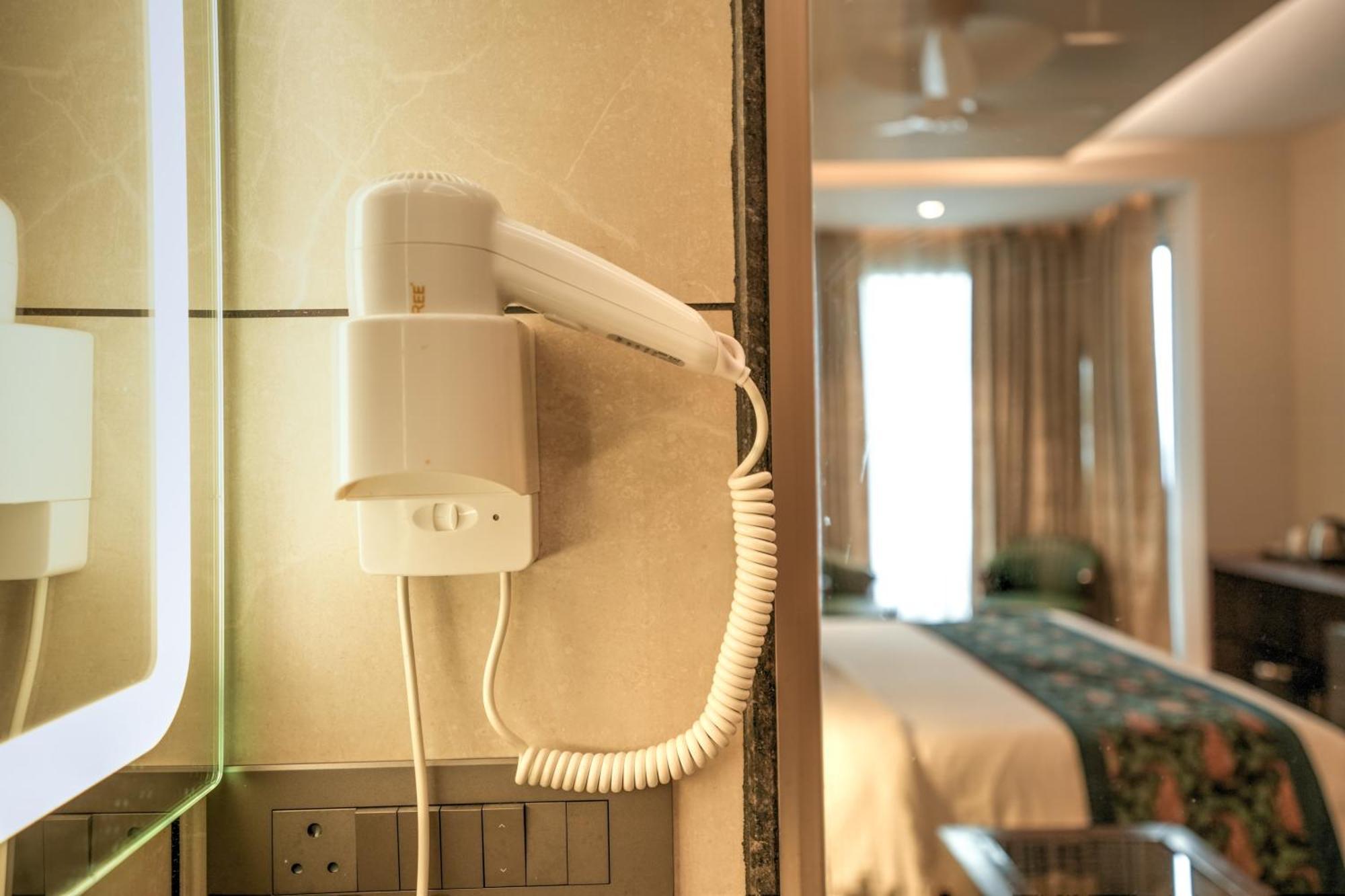 Rj Hotel - Managed By Atithi House Greater Noida Zewnętrze zdjęcie