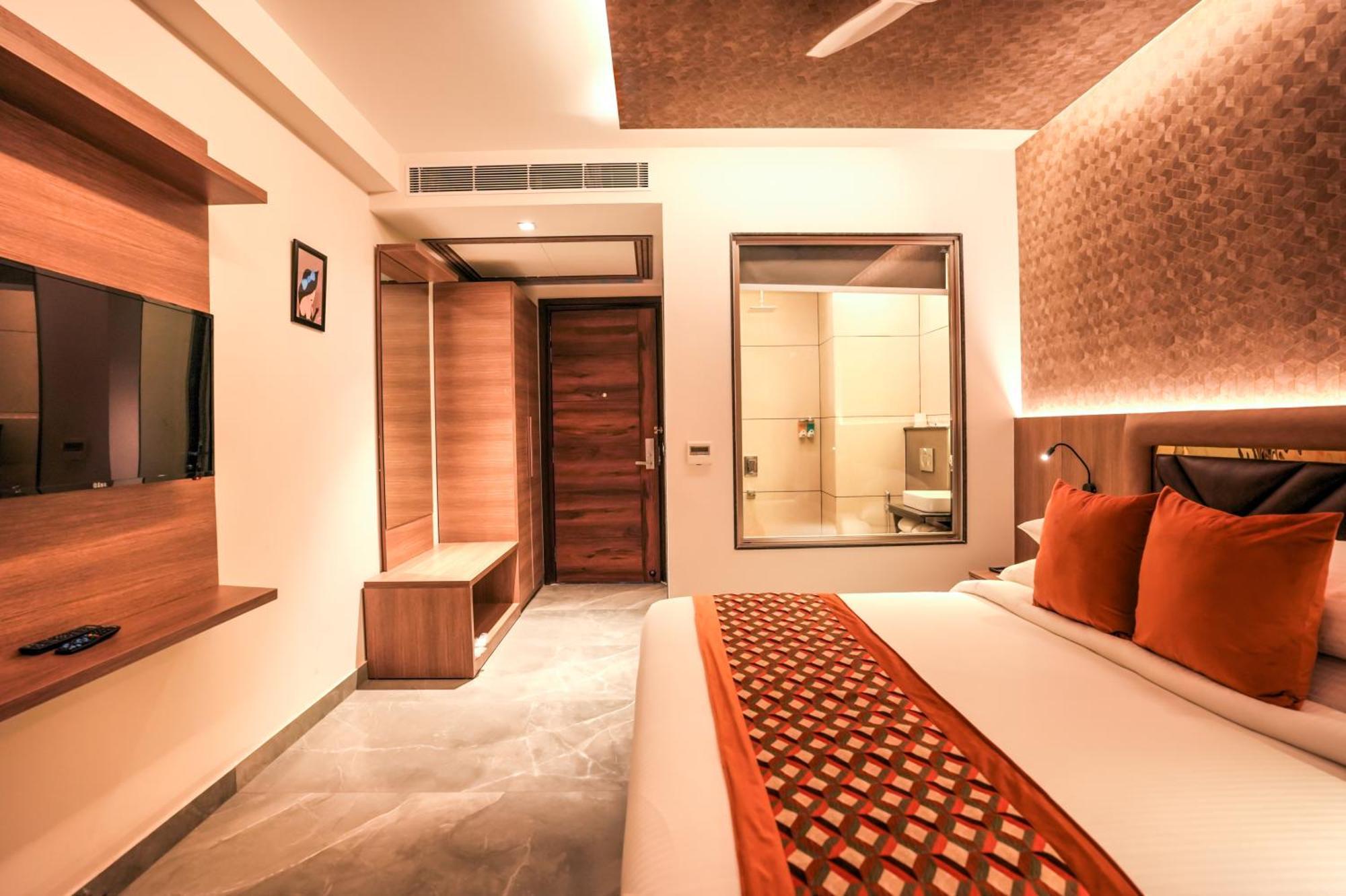 Rj Hotel - Managed By Atithi House Greater Noida Zewnętrze zdjęcie