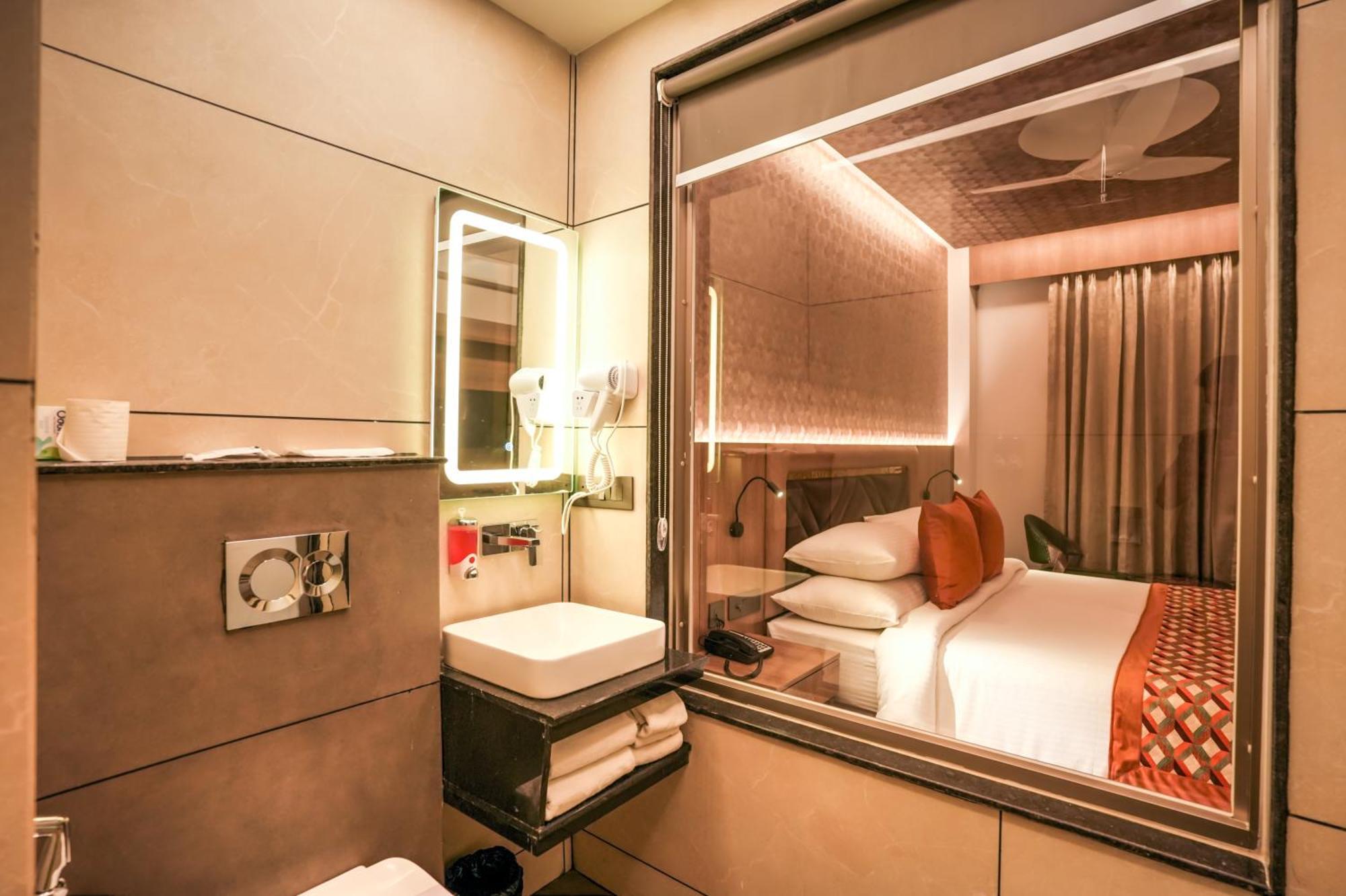 Rj Hotel - Managed By Atithi House Greater Noida Zewnętrze zdjęcie
