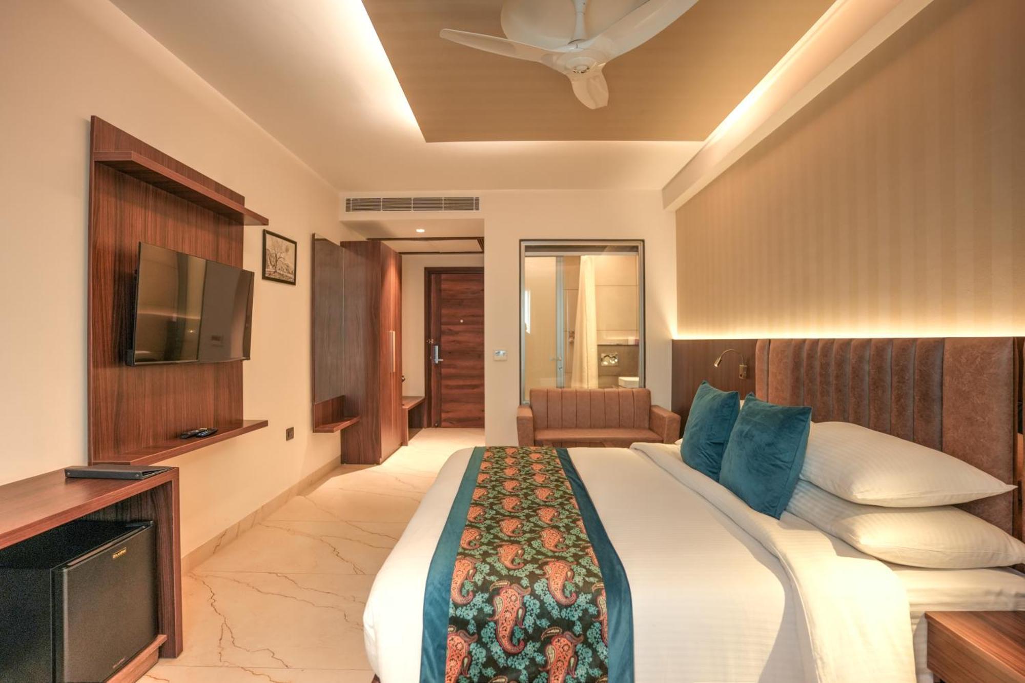 Rj Hotel - Managed By Atithi House Greater Noida Zewnętrze zdjęcie