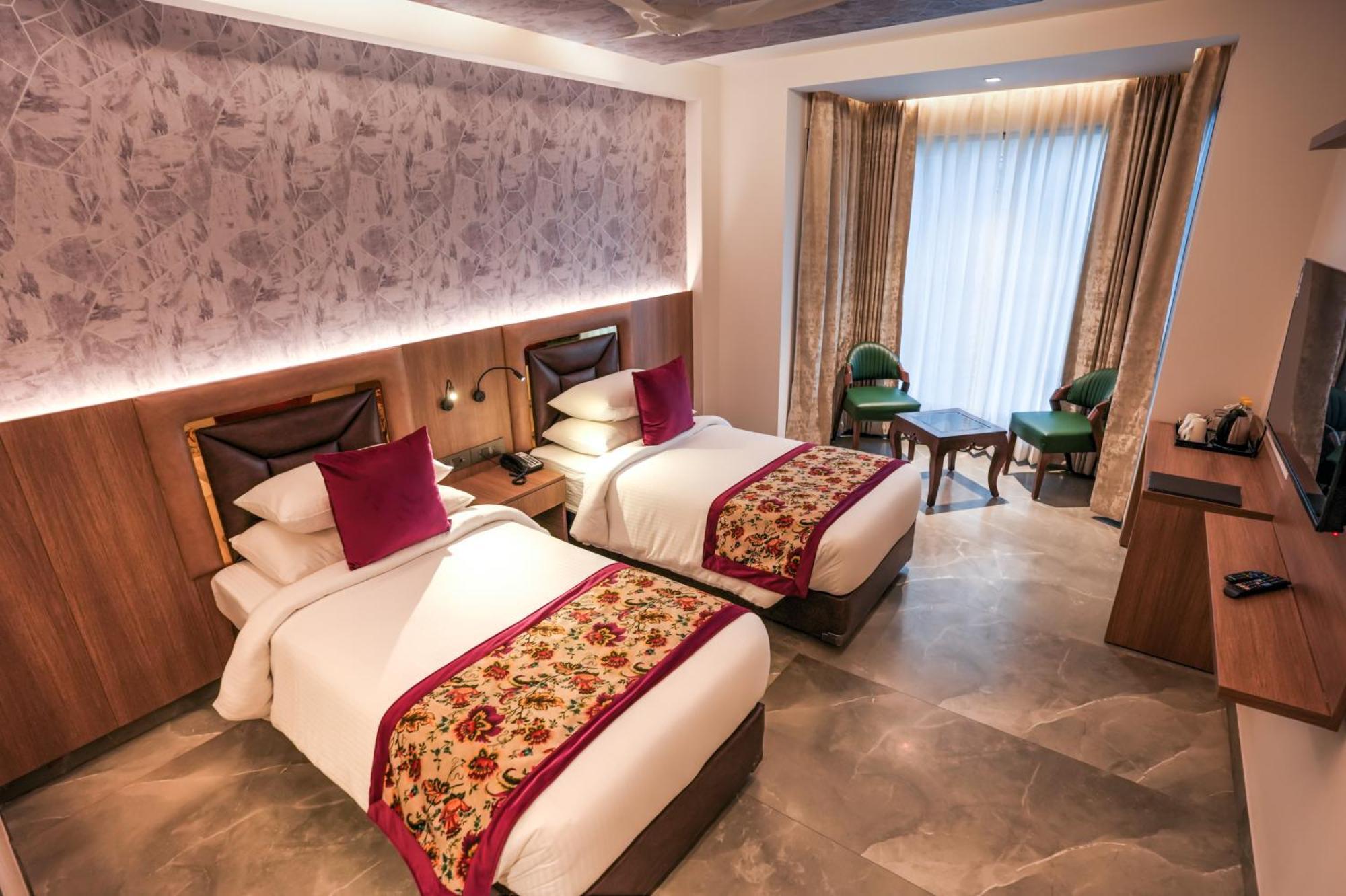 Rj Hotel - Managed By Atithi House Greater Noida Zewnętrze zdjęcie