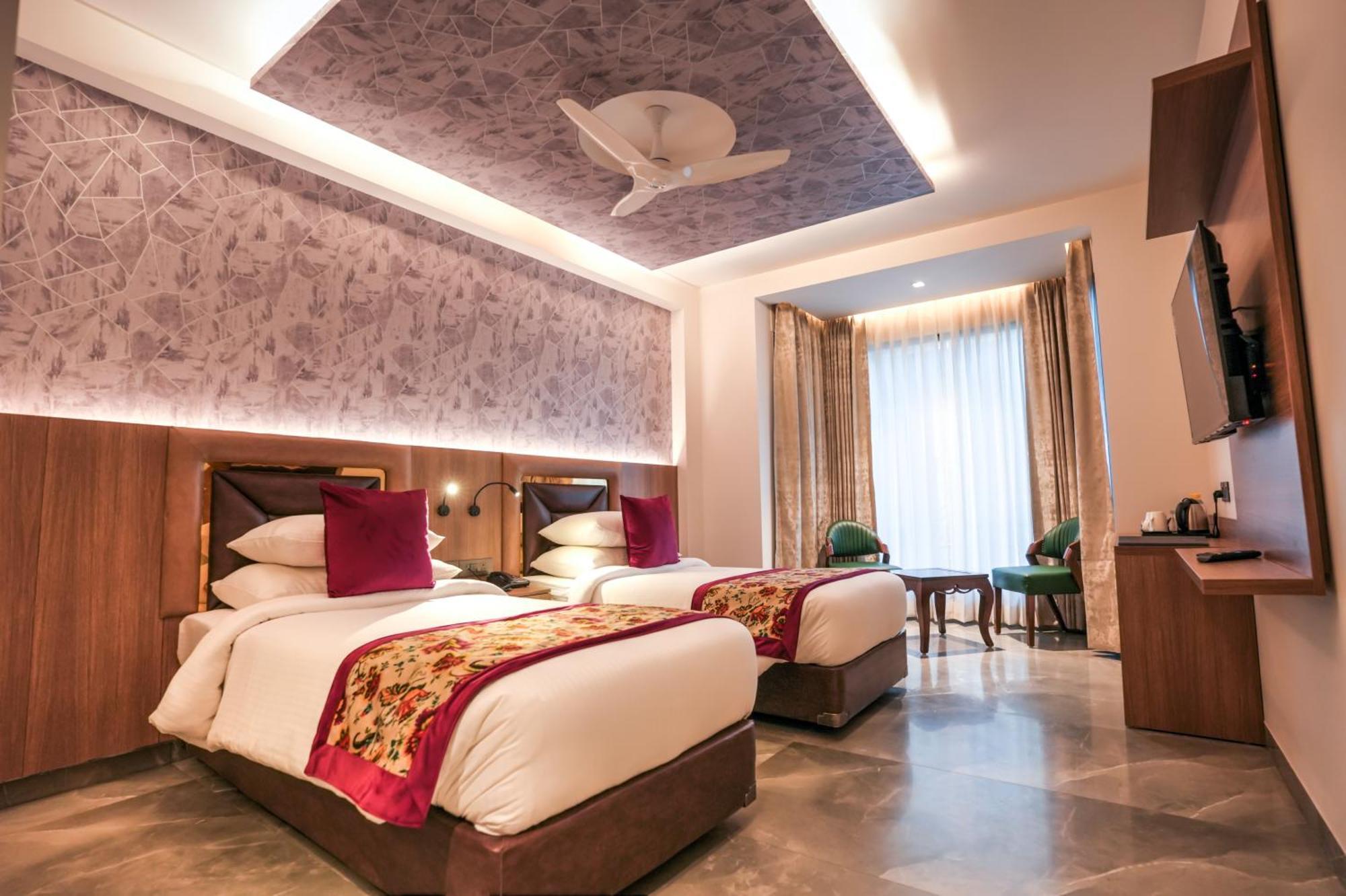 Rj Hotel - Managed By Atithi House Greater Noida Zewnętrze zdjęcie
