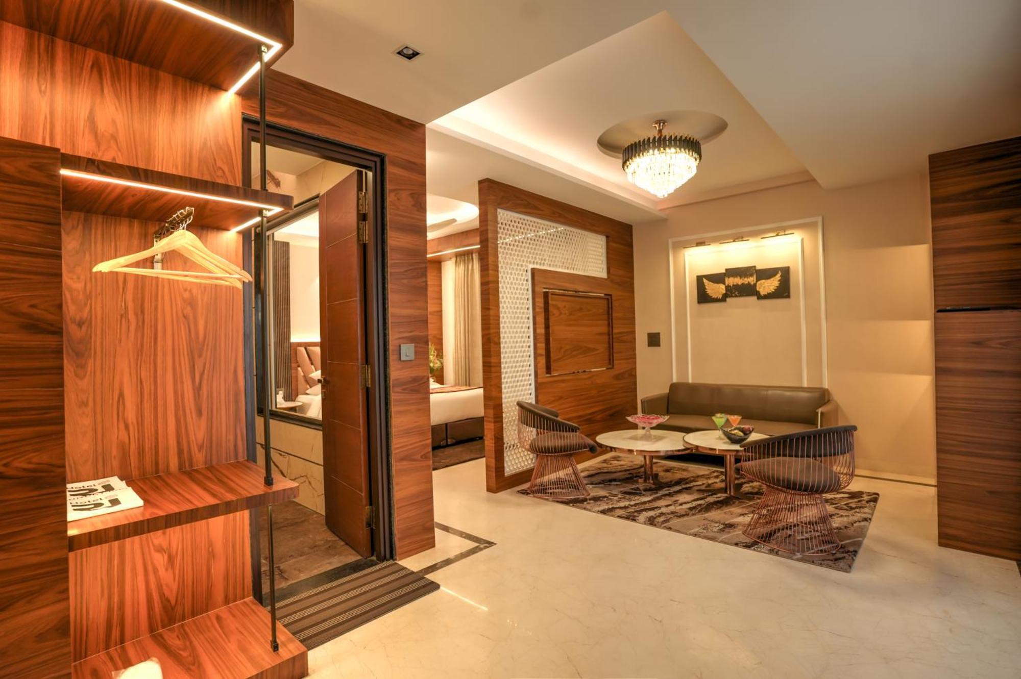Rj Hotel - Managed By Atithi House Greater Noida Zewnętrze zdjęcie
