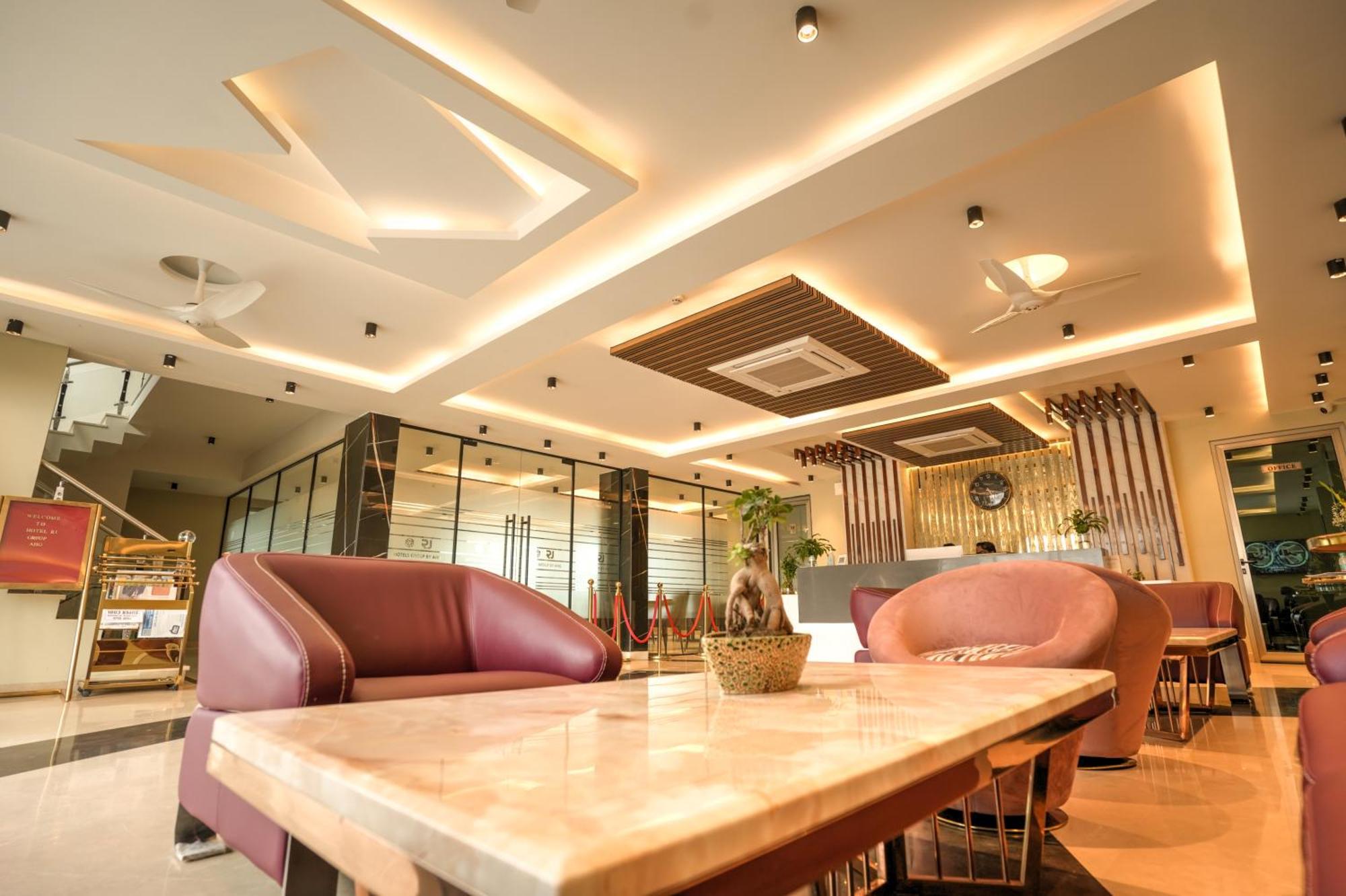 Rj Hotel - Managed By Atithi House Greater Noida Zewnętrze zdjęcie